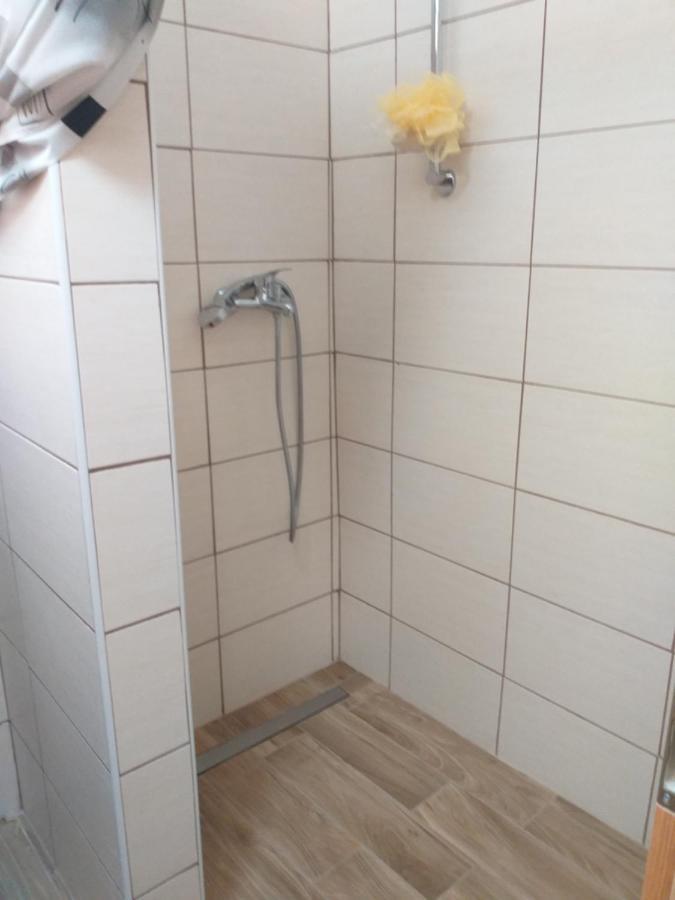 Sobe Sm0Lej Hostel Блед Екстериор снимка