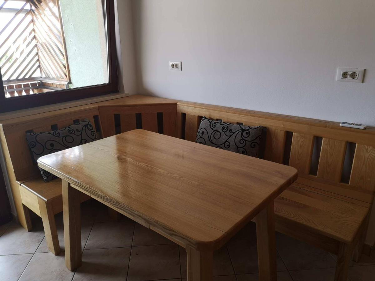 Sobe Sm0Lej Hostel Блед Екстериор снимка